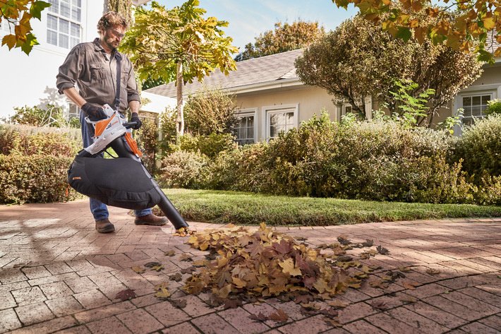 STIHL Akku-Saughäcksler SHA 56, mit Akku AK 20 und Ladegerät AL 101 – Bild 6